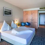 Marina Bed & Breakfast 4*