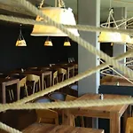 Marina Couette-café 4*