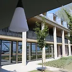 Couette-café Marina 4*