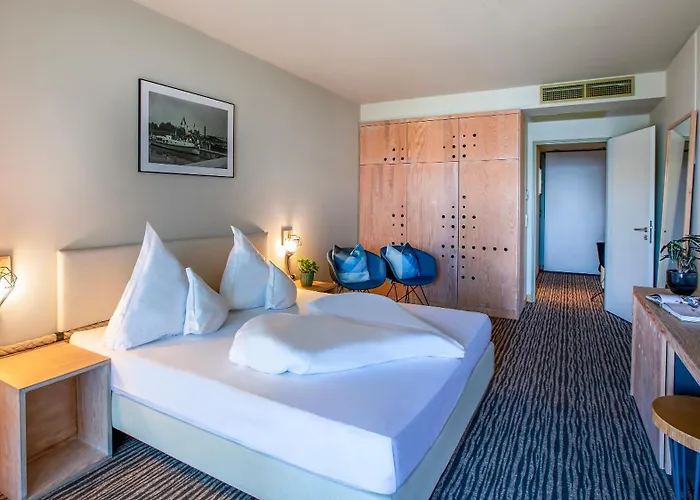 Marina Bed & Breakfast 4*